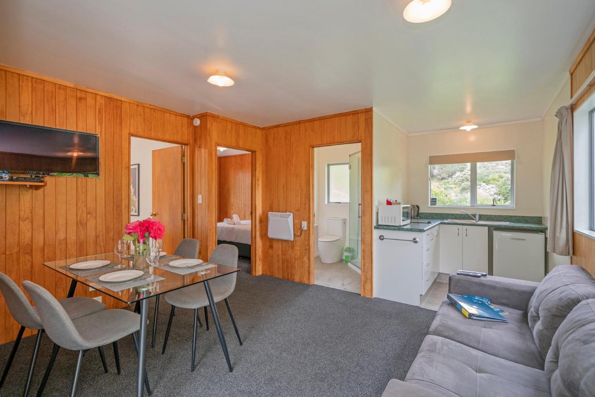 Coromandel Shelly Beach Top 10 Holiday Park Pokoj fotografie